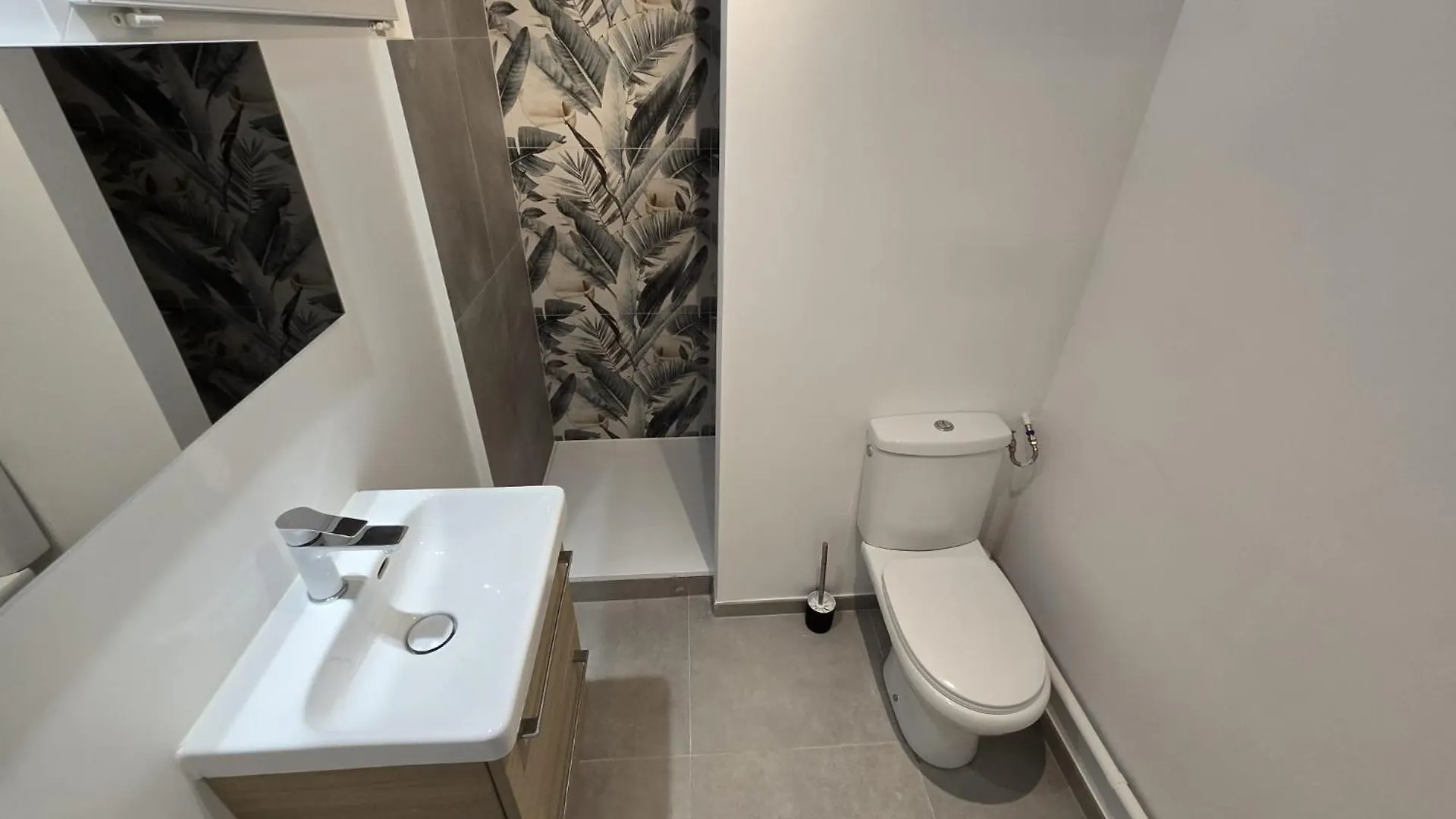 Gregbnb - T2 37M2 - Terrasse - Clim - Ouest - 3 Toulon Apartment