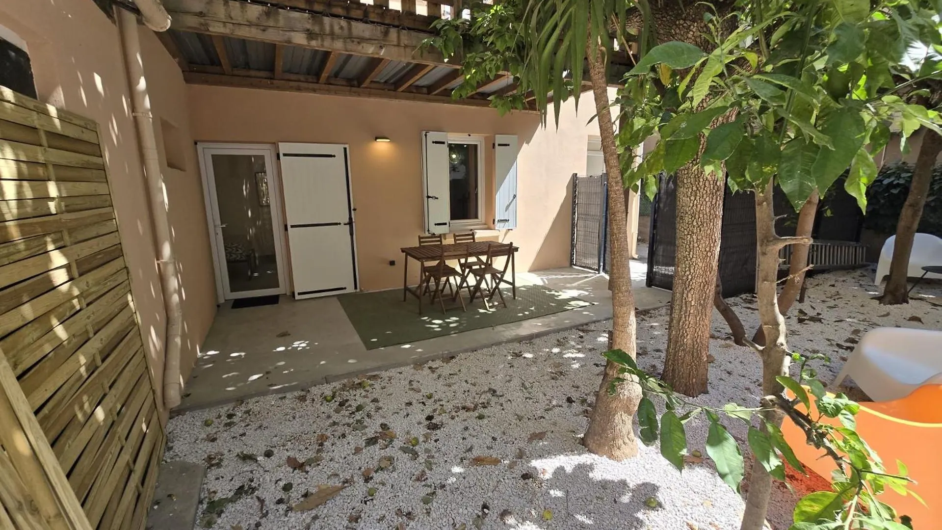 Gregbnb - T2 37M2 - Terrasse - Clim - Ouest - 3 Toulon